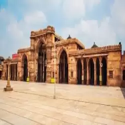 Heritage Walk: Unveiling Ahmedabad’s Old City in a Day