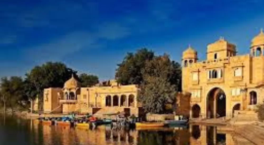 Gadisar Lake
